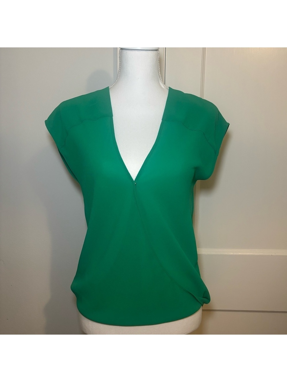 Arden B Green Relaxed Fitted Blouse